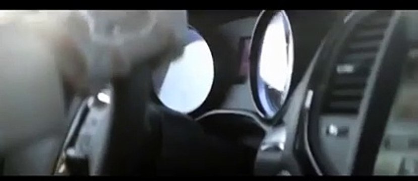 Vidéo : Will.i.am des Black Eyed Peas roule en Chrysler 300S