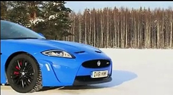 Vidéo: la Jaguar XKR-S Cabriolet s'amuse sur la glace