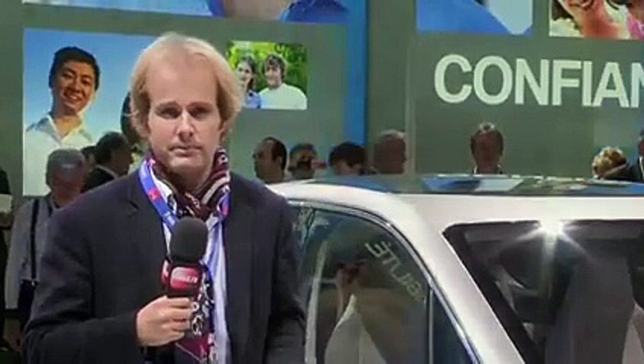 BMW Concept Active Tourer en video live au Mondial Auto Paris 2012