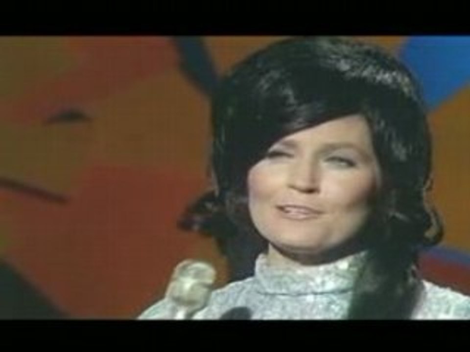 Loretta Lynn - I Know How-présentation Johnny Cash-