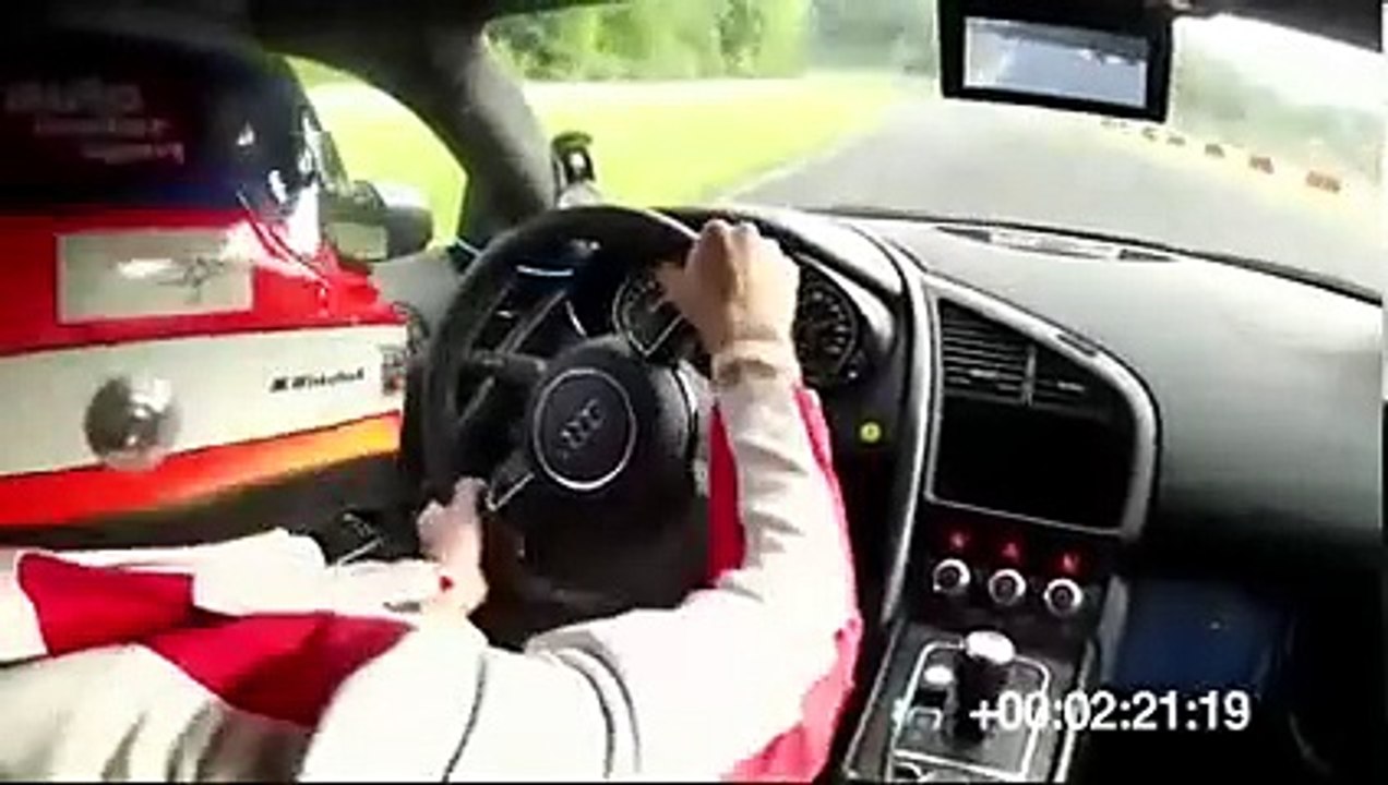 Audi R8 e-tron : la vidéo en caméra embarquée de son record du tour au Nürburgring