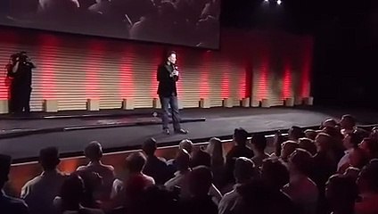 Vidéo : Tesla présente un changement de batteries en 90 secondes