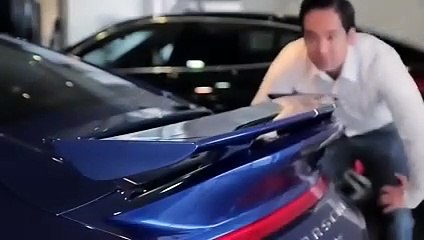Vidéo : la Porsche 911 5 Million Facebook Fans Edition sur le circuit de Silverstone