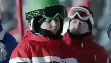 Le Nissan Rogue Warrior à chenilles sur les pistes de ski