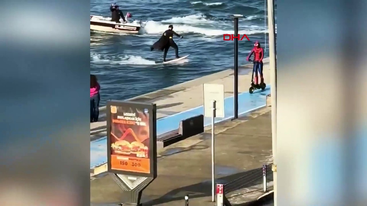 Spiderman ve Batman açıklama yaptı! Bebek sahilinde Örümcek Adam ve Batman kıyafetiyle video çeken arkadaşlar konuştu