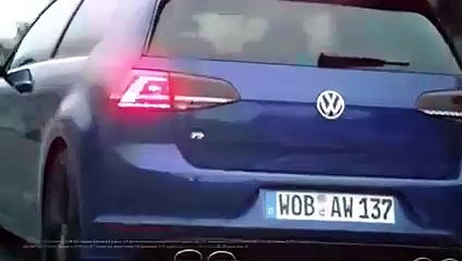 Sébastien Ogier assure la promotion de la Volkswagen Golf R Variant