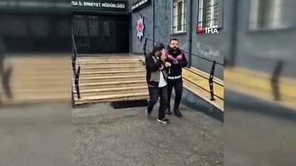 Bursa’da oto faresine operasyon: Çaldığı malzemelerle yakalandı