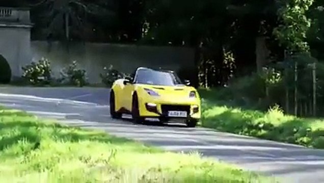 La Lotus Evora 400 se lâche sur route et sur piste