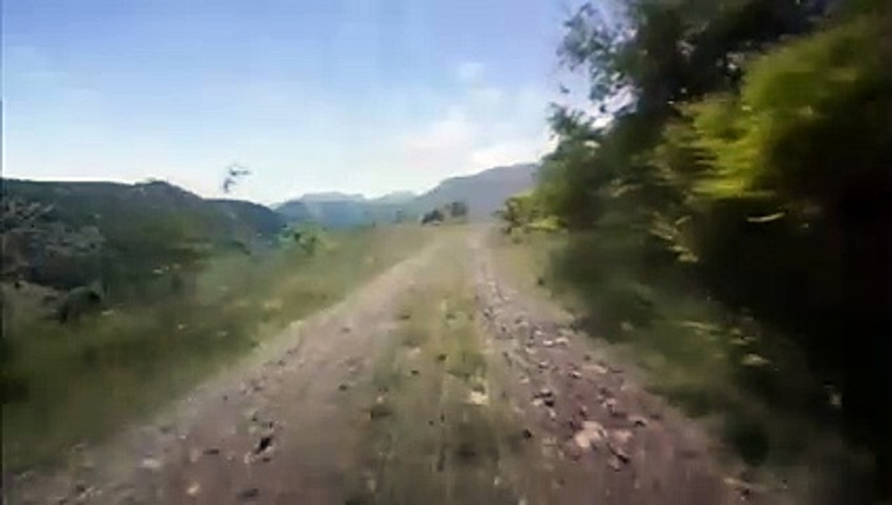 Renault lâche son Alaskan Concept dans les grands espaces