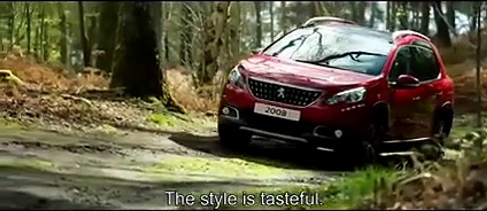 Stéphane Peterhansel teste le Peugeot 2008 restylé