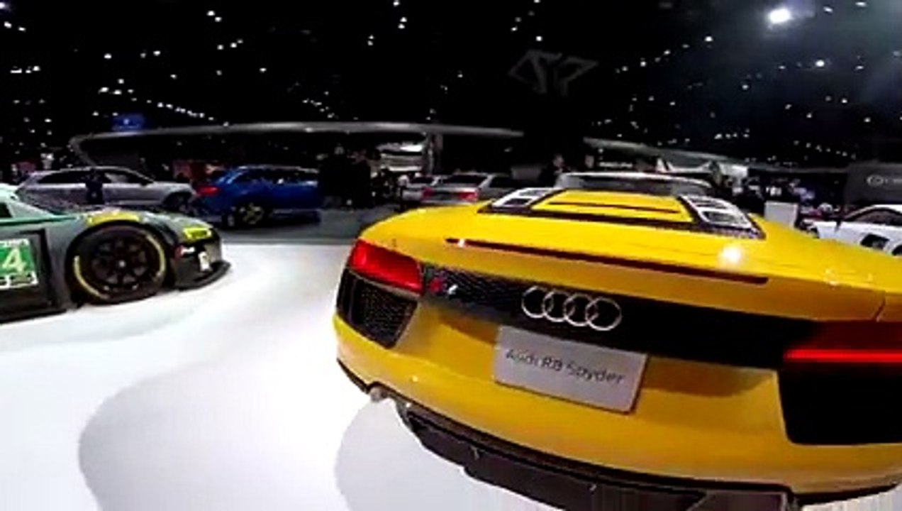 Salon New York 2016 : Audi R8 Spyder 2