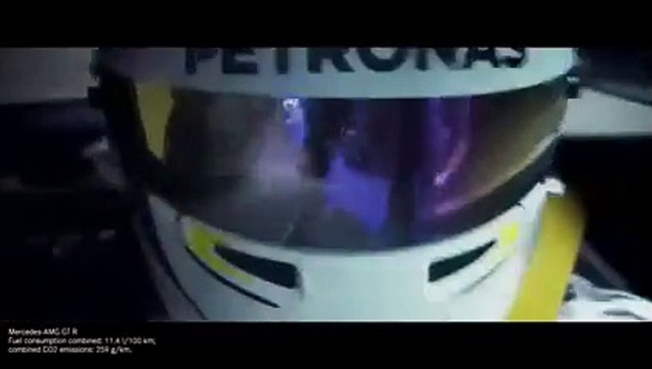 Lewis Hamilton baptise la Mercedes-AMG GT R