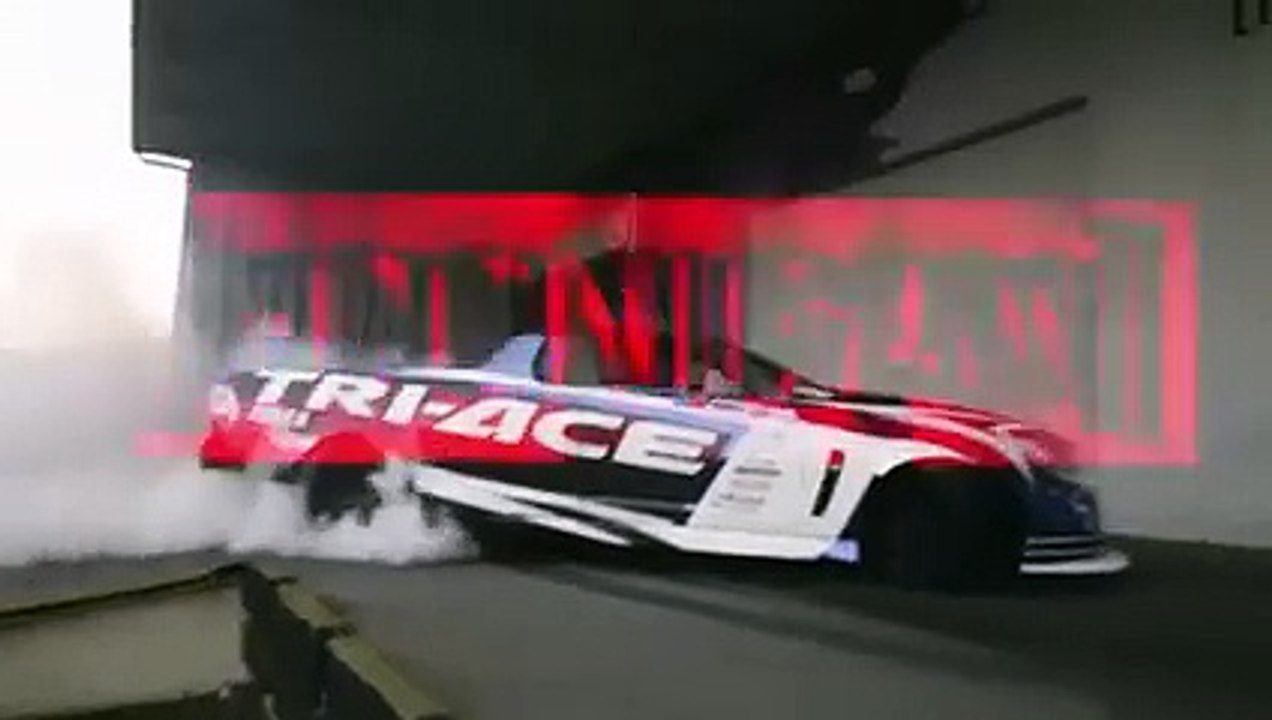 Séance de donuts au volant d'une Holden Ute de...