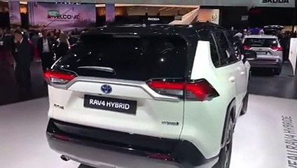 Mondial de l'Auto de Paris : présentation du Toyata RAV4