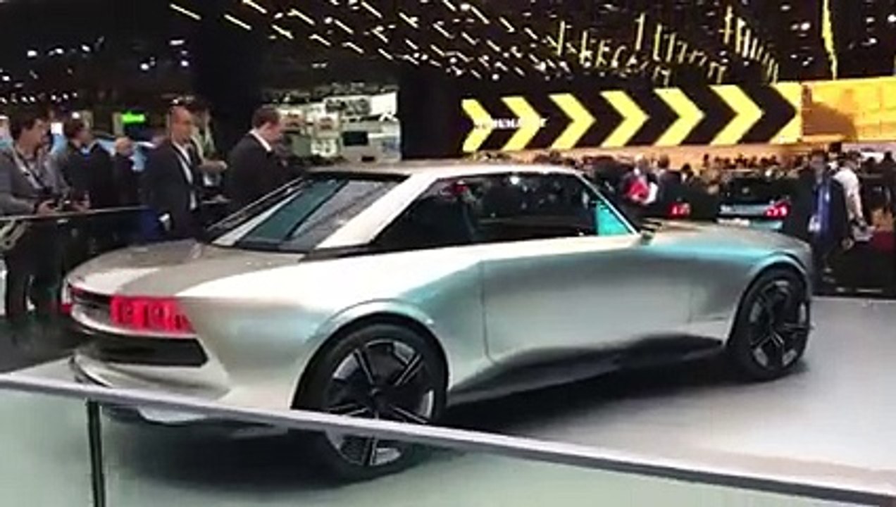 Mondial de l'Auto de Paris : présentation du concept Peugeot e-Legend
