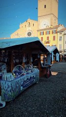 Il villaggio di Santa Lucia apre le porte in una giornata di sole