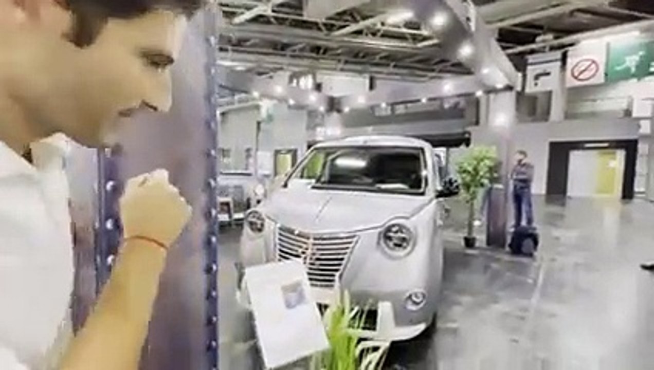 VIDEO - (2CV) Fourgonnette, Caselani s’attaque au Citroën Berlingo