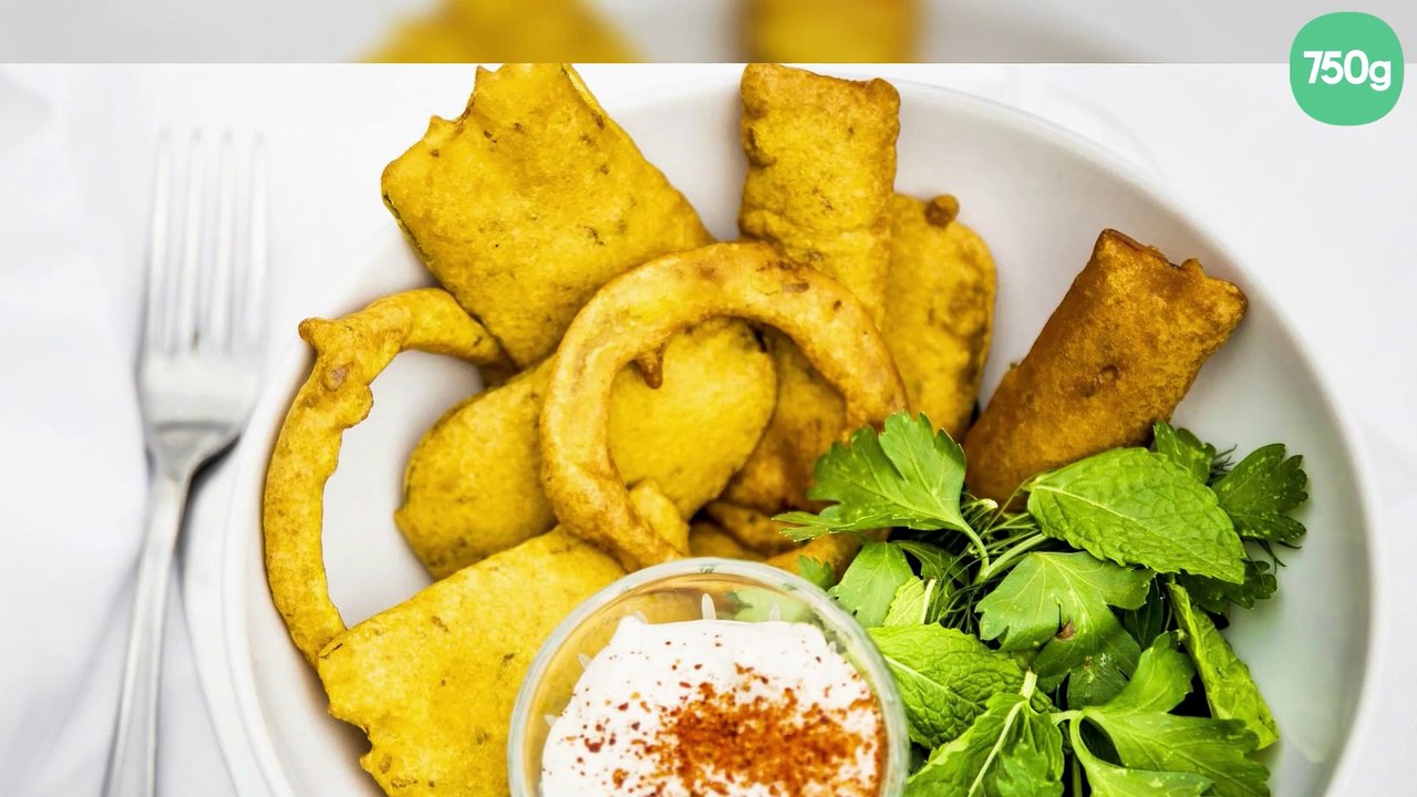 Beignets de légumes à la farine de pois chiches, crémeux à la noix de cajou raifort et poivre noir