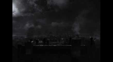 La chica de la aguja Tráiler VOSE