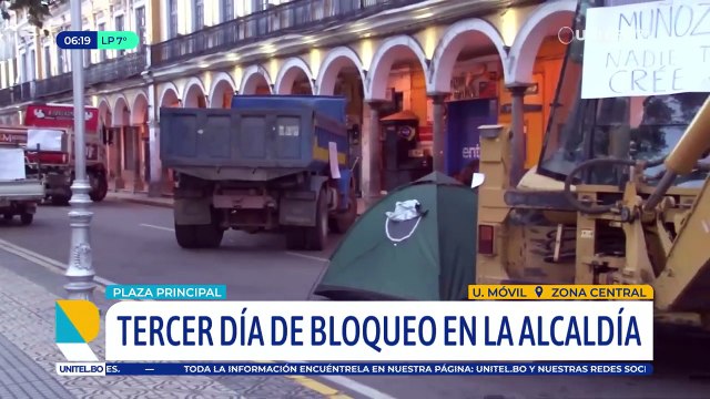 Tres días de bloqueo frente a la Alcaldía, empresas constructoras exigen el pago total de Bs 14 millones