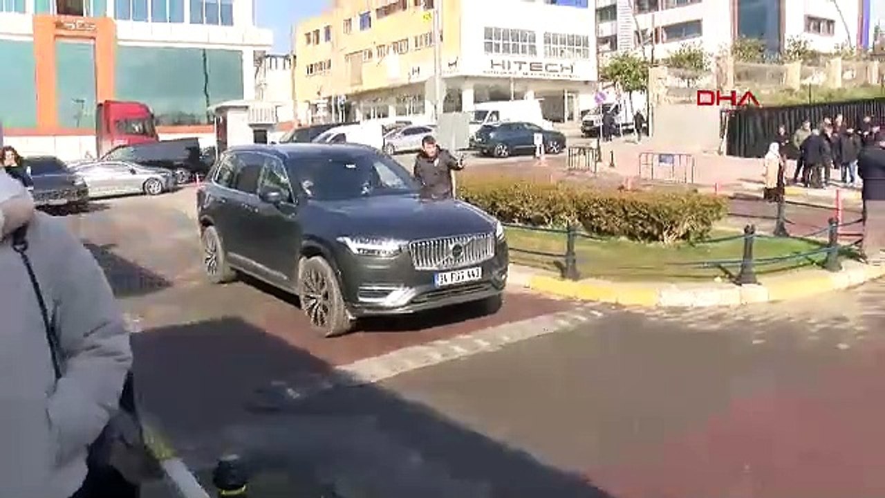 İstanbul - İnan Kıraç 2.5 saat süren işlemlerin ardından Adli Tıp Kurumu'ndan ayrıldı  - 2 / Ek görüntülerle geniş haber