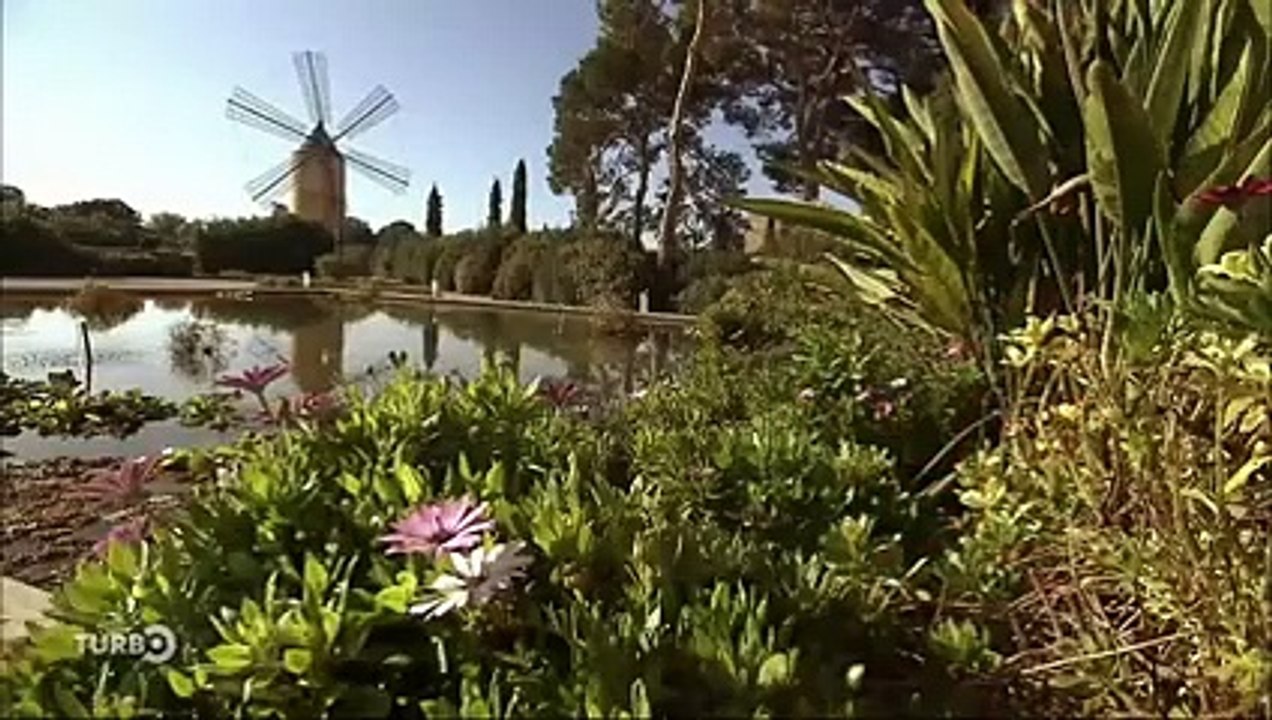 Emission Turbo du 06/12/2015 : Renault Mégane 4, Seat Leon Cross Sport Concept, la mode pick up...