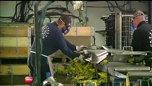 Reportage : voyage au pays de la 2CV et de la Méhari (Emission Turbo du 10/11/2013)