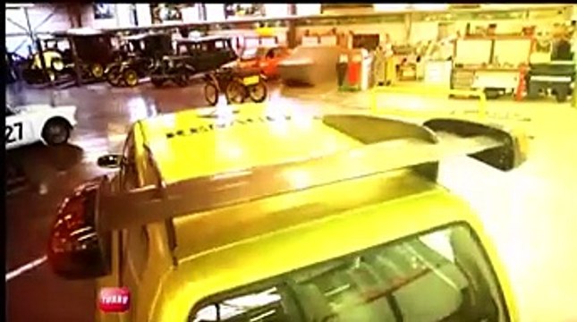 Anciennes : la collection du Patrimoine de Renault à Flins (Emission Turbo du 02/02/2014)