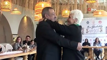 Yalova'da Evlilikte 40 Yılı Deviren Çiftlere Uzun Yastık Hediye