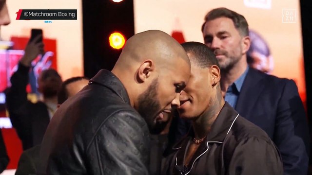 Poids moyens - Chris Eubank Jr écrase un oeuf sur la tête de Conor Benn