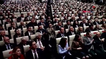 Erdoğan'ın ''Ayağını denk al'' dediği Özgür Özel'den reste rest