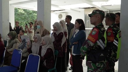 Dois homens açoitados em público na Indonésia por relação homossexual