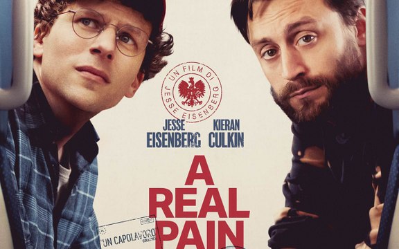 Jesse Eisenberg e Kieran Culkin in A Real Pain : la scena del film (premiatissimo) candidato agli Oscar