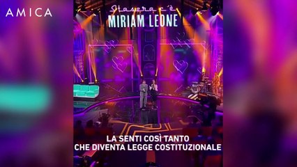Alessandro Cattelan e Miriam Leone, il duetto parodia di “Cuoricini”