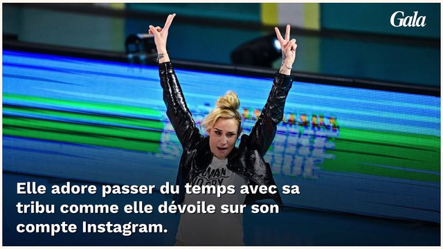 GALA VIDEO - MAISONS DE STARS - Elodie Gossuin et sa famille nombreuse heureux dans leur demeure cocooning à “l’intérieur vivant”