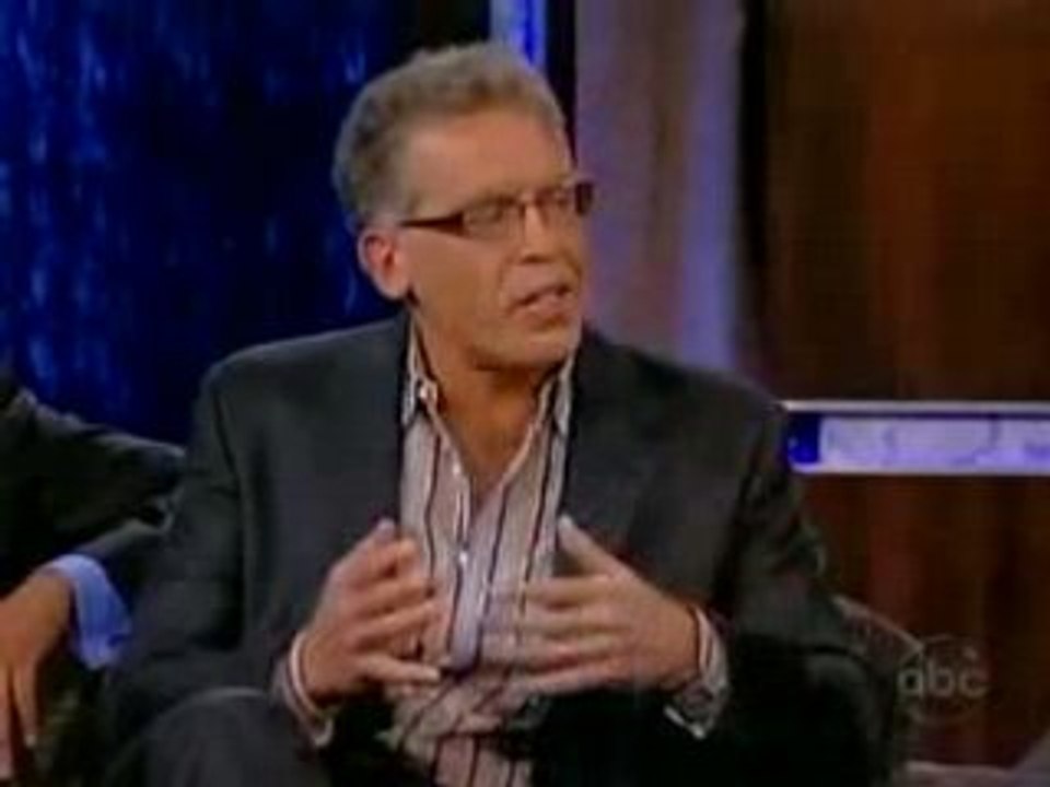 damon lindelof and carlton cuse on kimmel and sneak peek 411