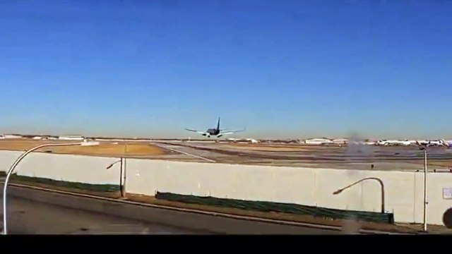 2 avions se frôlent à l'atterrissage à l'aéroport de Chicago