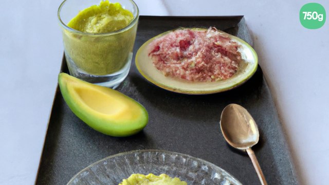 Cuillère apéritive mousse avocat et rillettes de St Jacques