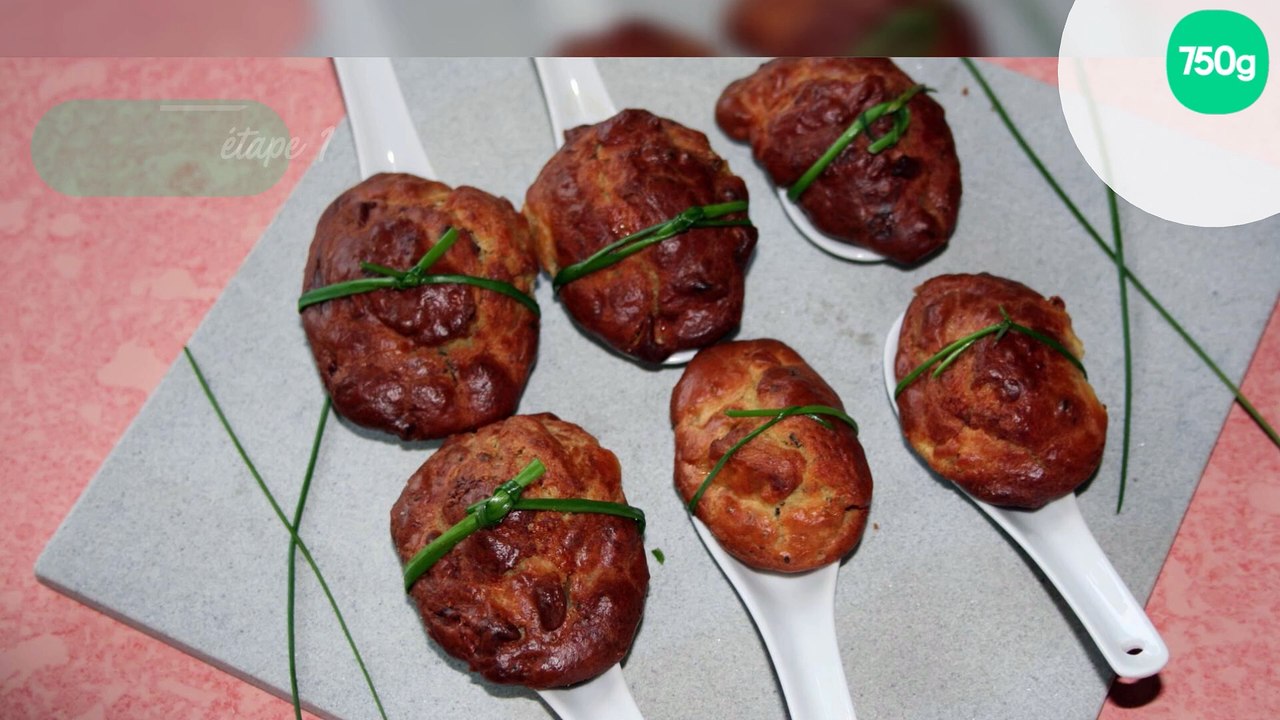 Madeleines poire, roquefort, amandes grillées