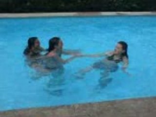 Celia² , moi et ma femme à la piscine