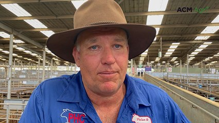 Leongatha store sale - Phelan and Henderson auctioneer Simon Henderson