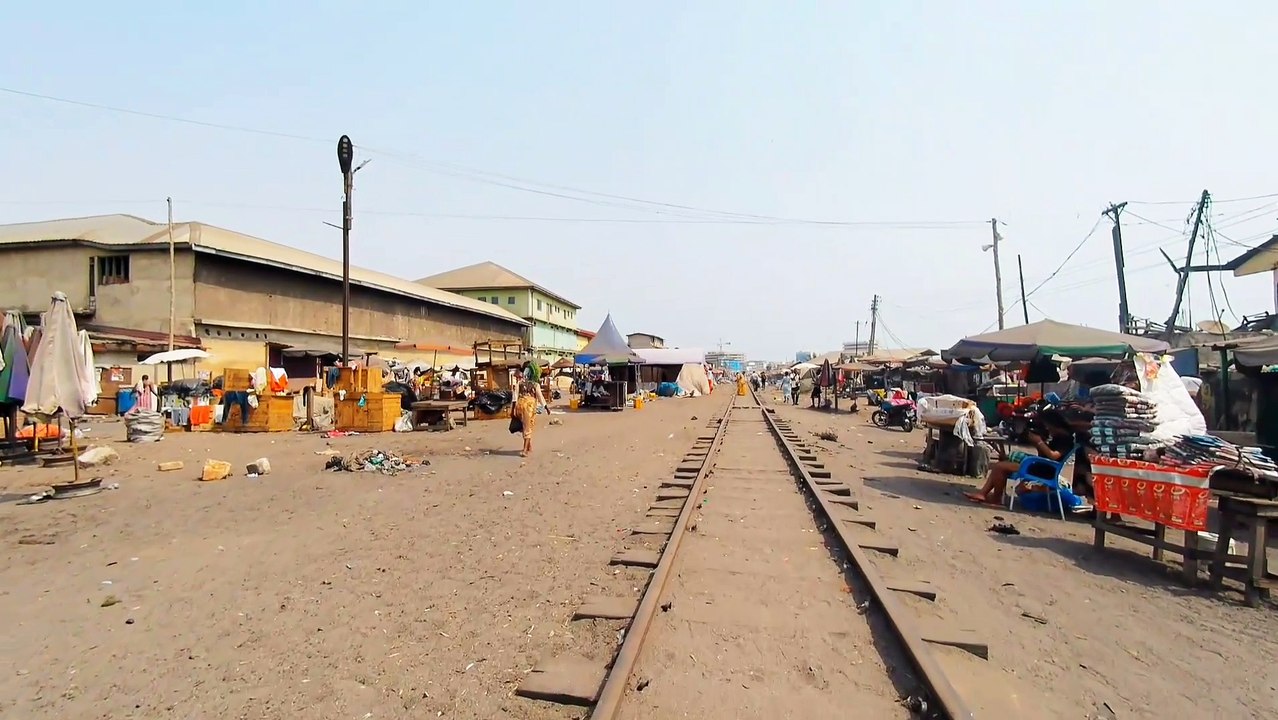 🇬🇭 JOIN US WHILE WE SHOW YOU HOW ACCRA GHANA RAILWAYS LOOKS LIKE IN WEST AFRICA