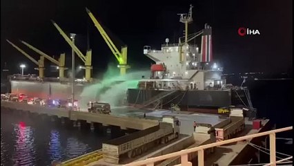 Adana'da limanda gemi yangını