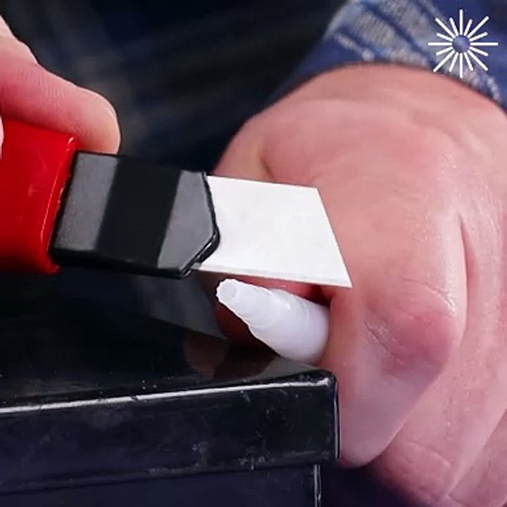 An easy DIY caulk gun! 💡🔨