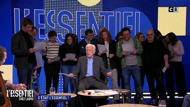 Fin de C8 : Philippe Labro a mis fin à son émission culturelle L'essentiel en chanson et en interprétant lui-même les copains d'abord de Brassens, en version revisitée