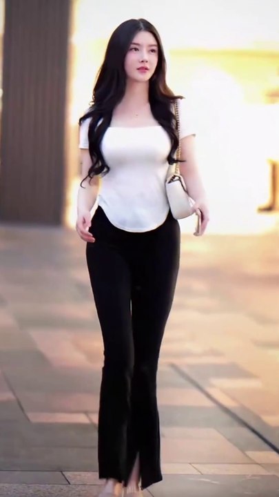 Street Style Icons: Beautiful Girls Rocking the Latest Fashion Trends 🐰✨ | Bunny TV"