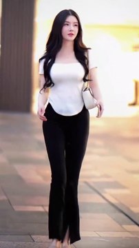 Street Style Icons: Beautiful Girls Rocking the Latest Fashion Trends 🐰✨ | Bunny TV