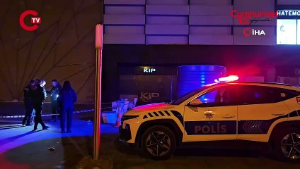 AVM'nin bahçesinde anne ve 2 kızına bıçakla saldırdı!