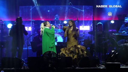 Buika ve Kibariye, aynı sahneyi paylaştı