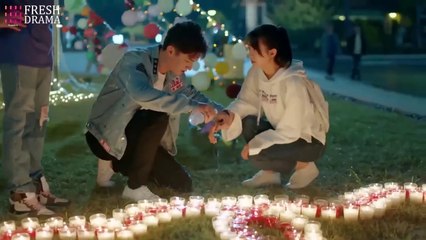 For tuition, the girl sold water at the basketball court but got CEO's attention, changing her fate!